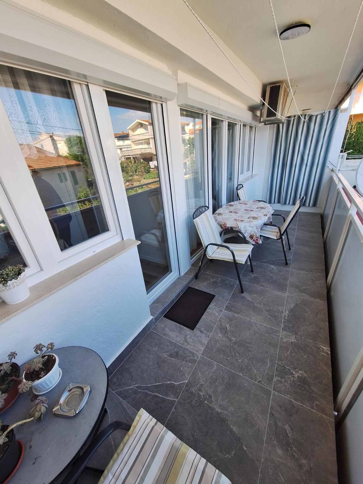 Apartment Doris Primošten Exteriör bild